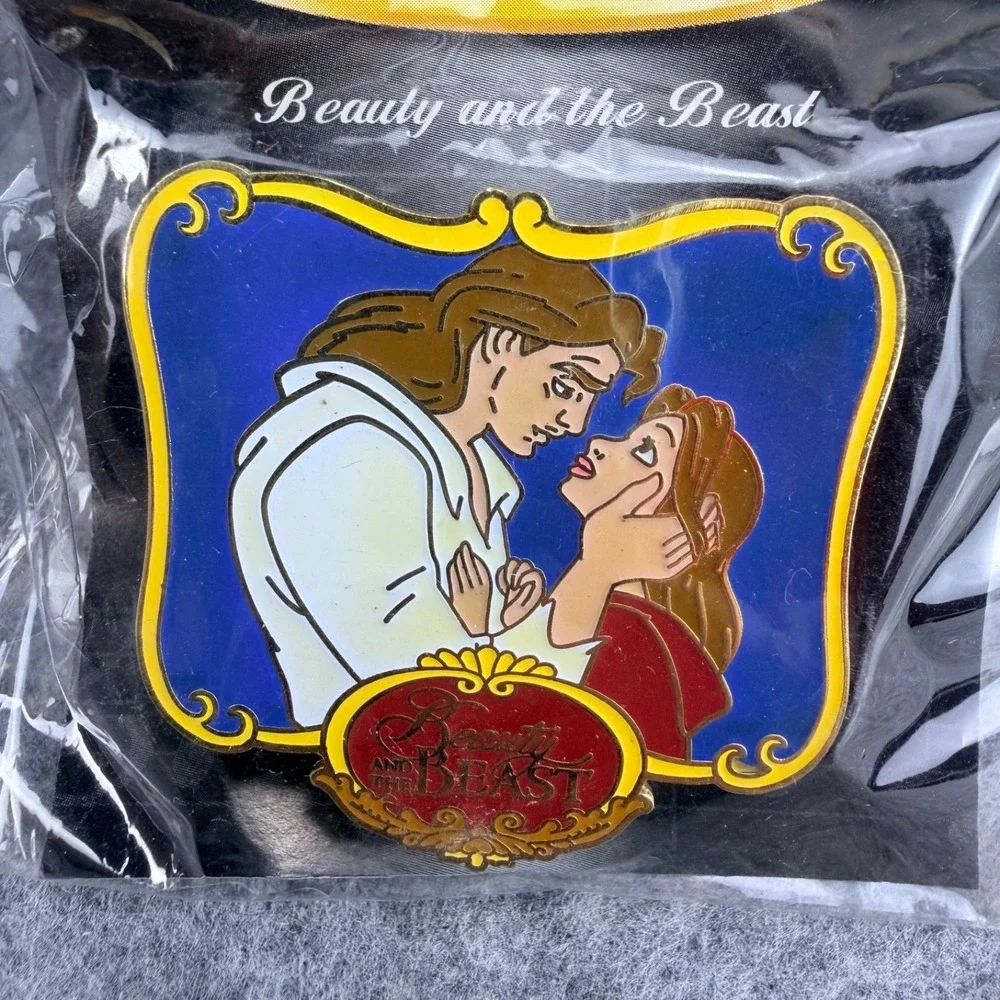 Disney Store Magical Musical Moments Beauty and the Beast Pin #17 Belle Beast